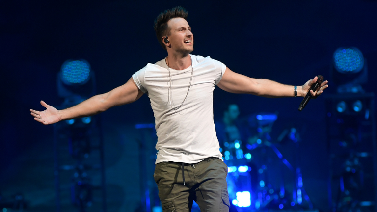 Russell Dickerson Celebrates His Family In Touching 'Home Sweet' Video