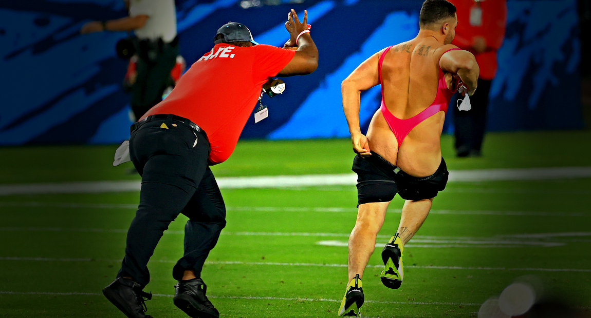 Super Bowl Streaker Will Not Be Cashing in on $50,000 Bet on Himself