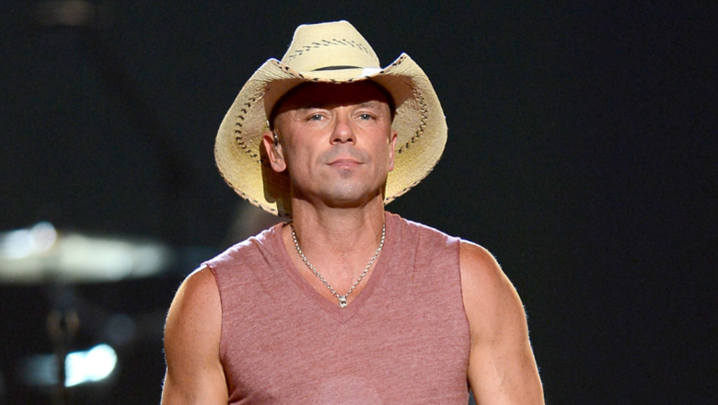 Kenny Chesney Mourns Loss Of 'Dear Friend' Who Died In Helicopter Crash