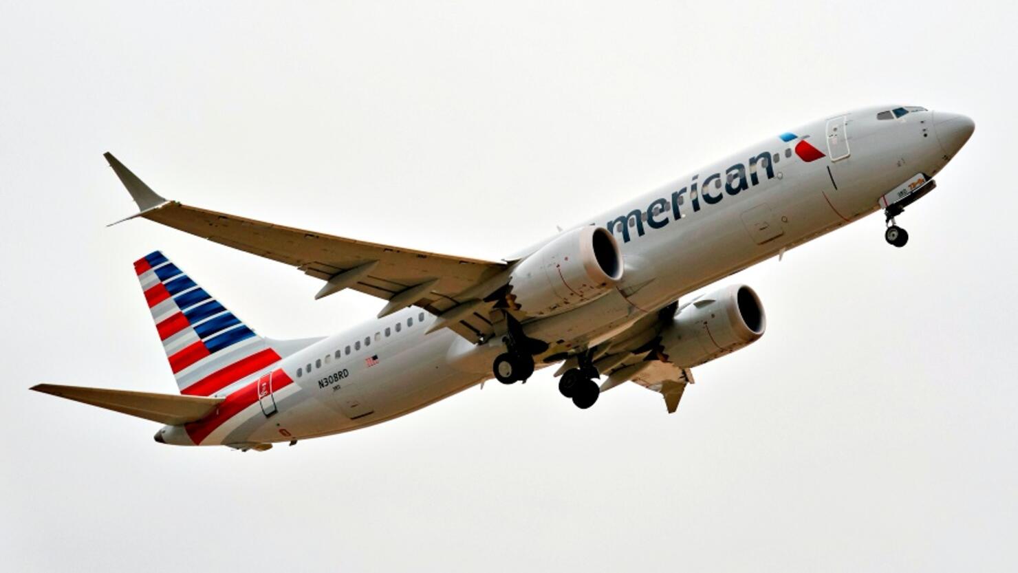 US-AVIATION-ACCIDENT-BOEING-AMERICANAIRLINES