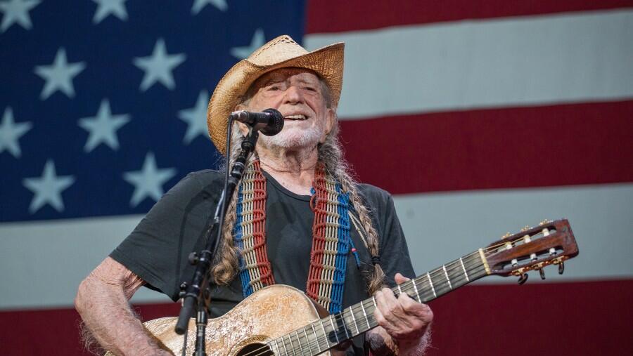 Willie Nelson | iHeartRadio