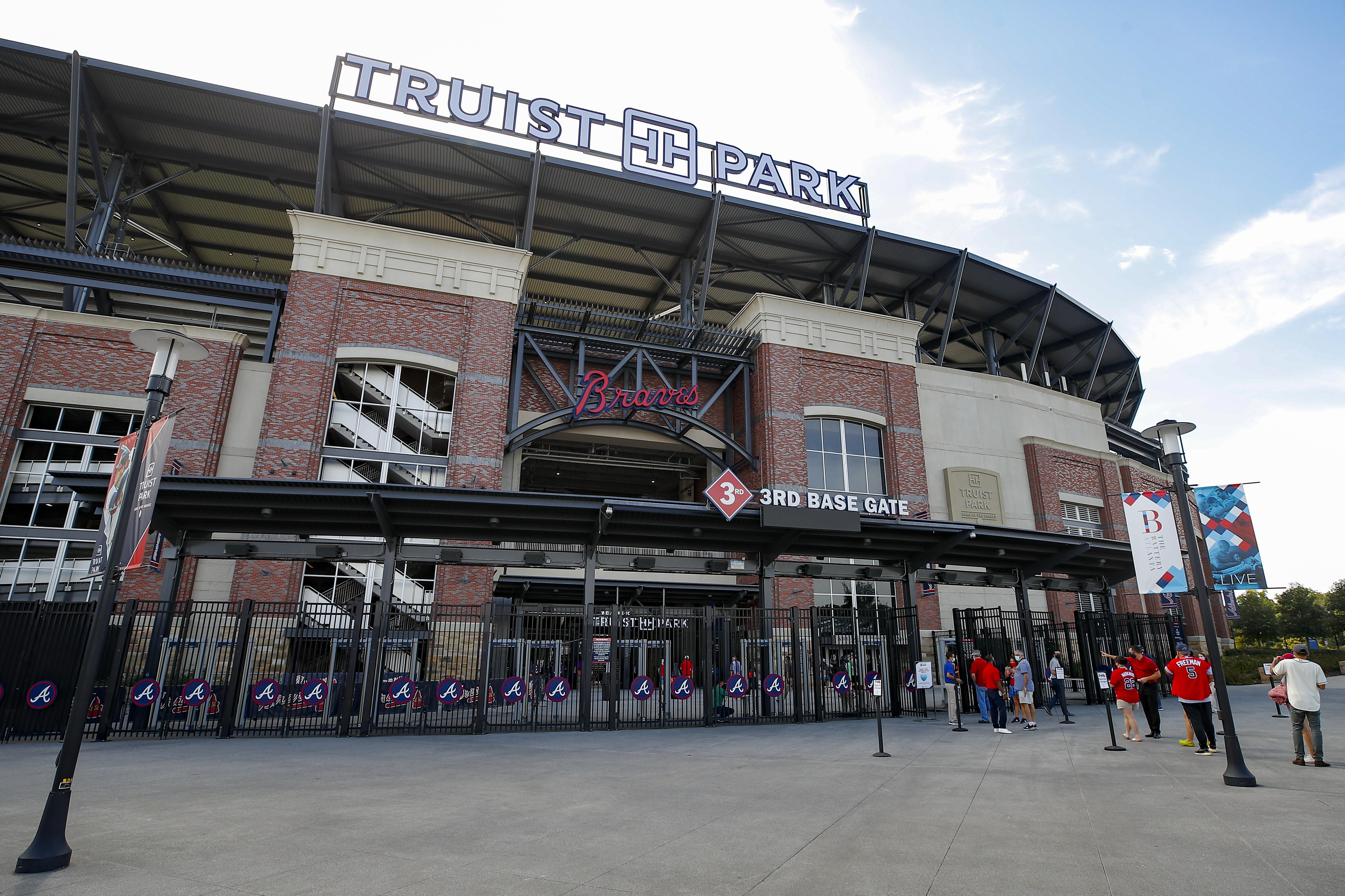 Two Women Brawl in Concession Area at Braves Game