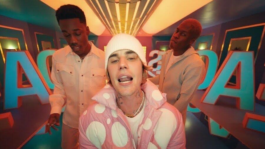 Peaches (feat. Daniel Caesar & Giveon) - Justin Bieber - Cifra Club