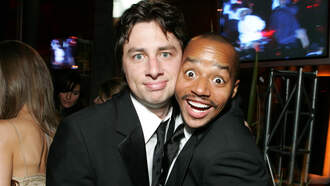 Waterbeds, Biodomes, & Big Ideas On 'Fake Doctors, Real Friends'