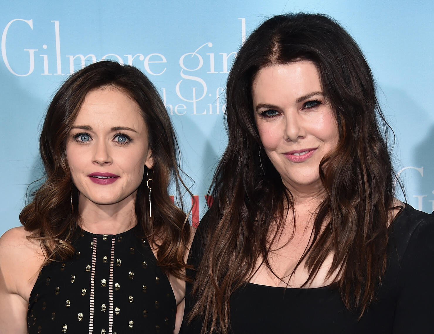 Premiere Of Netflix's "Gilmore Girls: A Year In The Life" - Arrivals