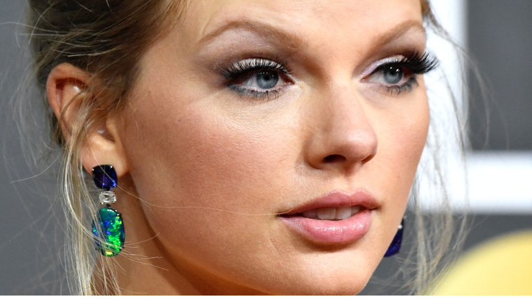 77th Annual Golden Globe Awards - Arrivals