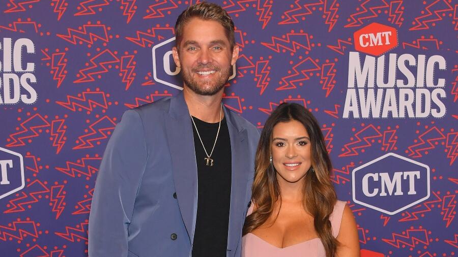 Brett Young Reveals Sex Of Second Baby On The Kelly Clarkson Show iHeart