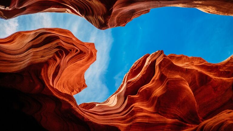 Gap between canyon rocks