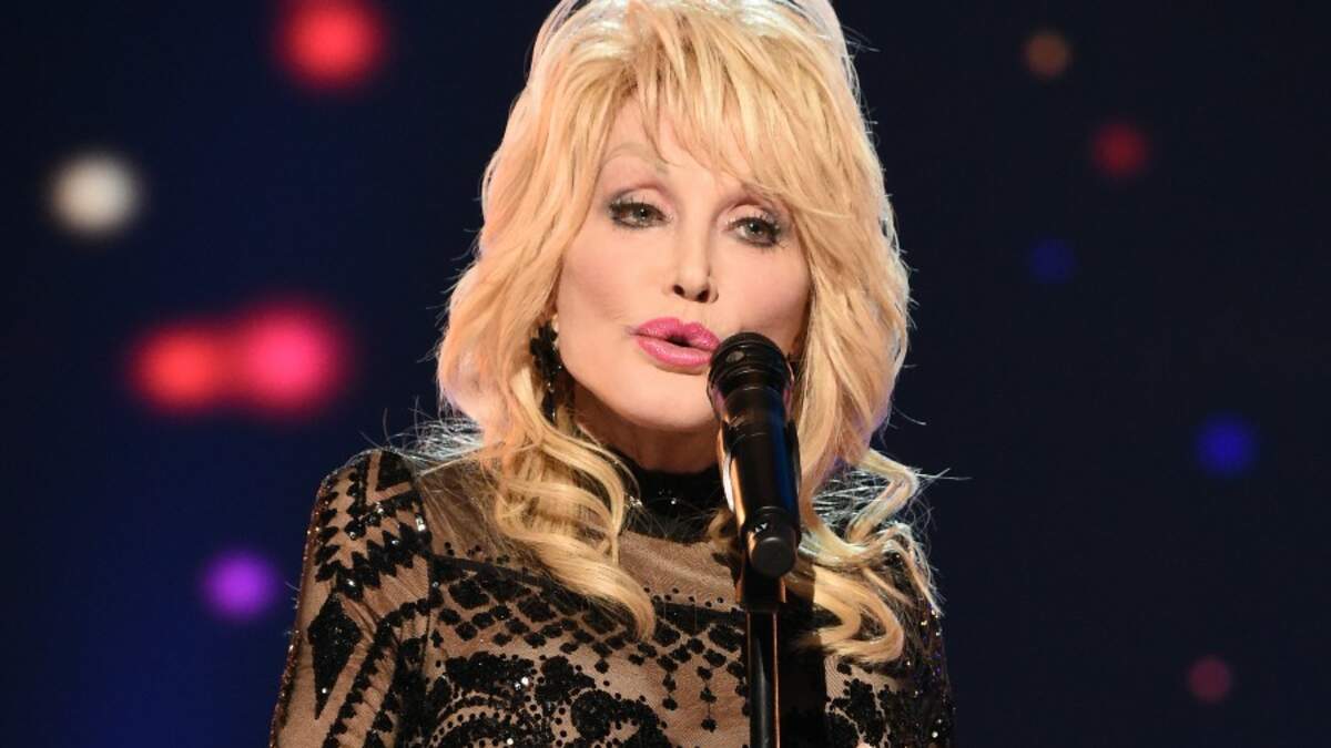 Dolly Parton Mourns Death Of Her Uncle Who Helped Launch Her Career