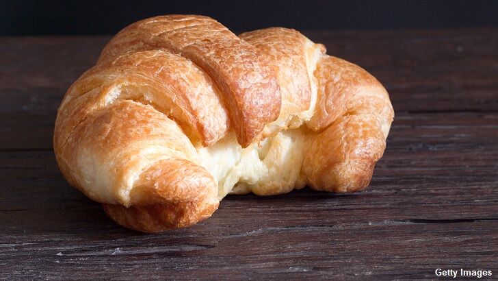 Terrifying 'Tree Creature' in Poland Revealed to be a Croissant