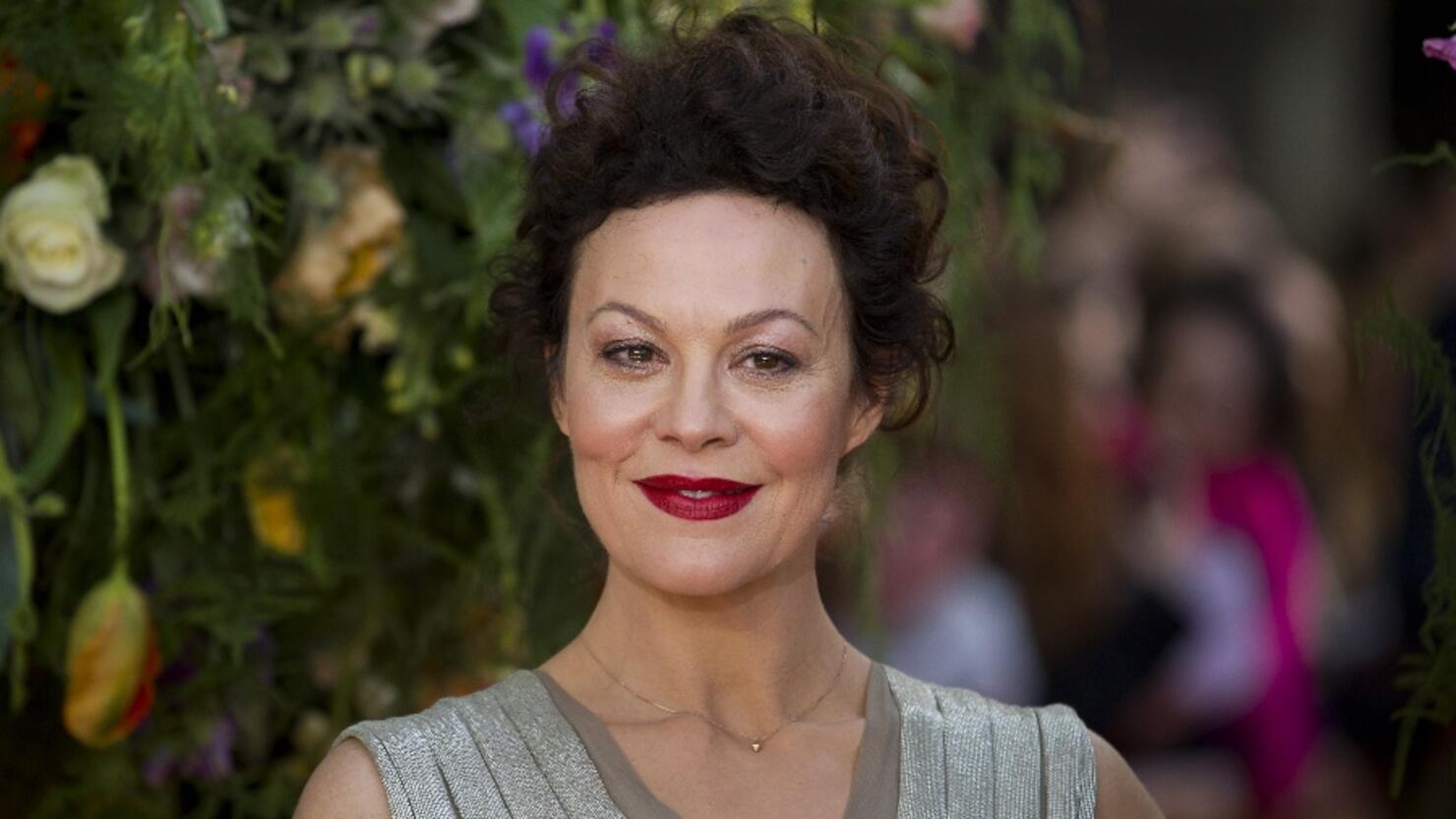 Harry Potter Peaky Blinders Actress Helen Mccrory Dead At 52 Iheart 