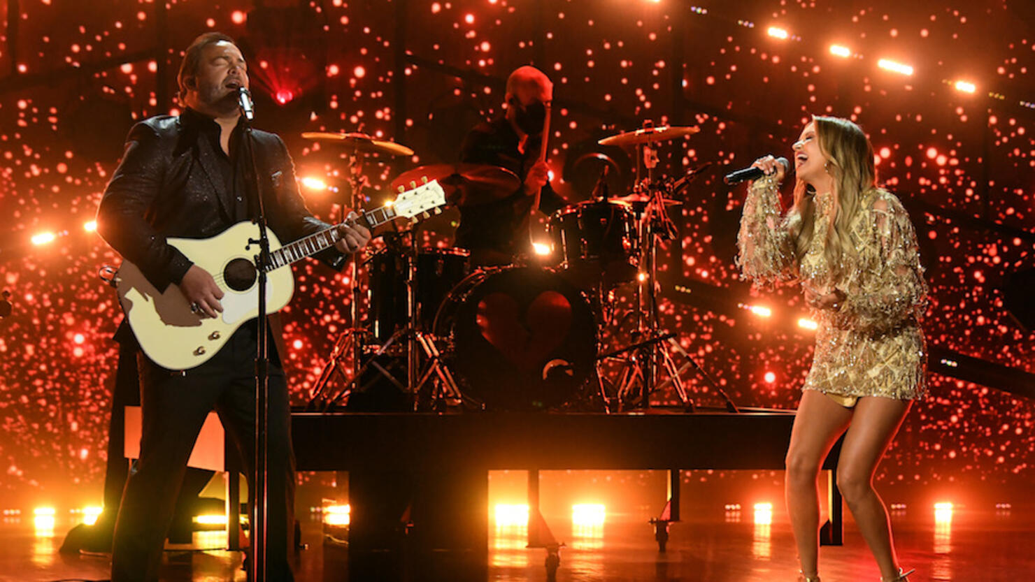 Carly Pearce & Lee Brice Heat Up ACM Awards With 'I Hope ...