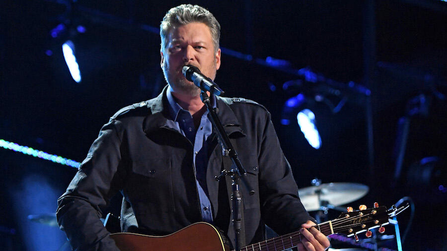 Blake Shelton Looks To 'Bible Verses' For Guidance On Spiritual New ...