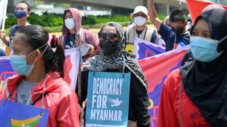 Royal UFOs & Military Coups On 'Stuff They Don’t Want You To Know'