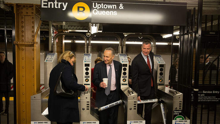 Schumer Calls For 24 Hour Subway Service to Resume