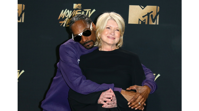 Snoop dogg and Martha Stewart (Getty)