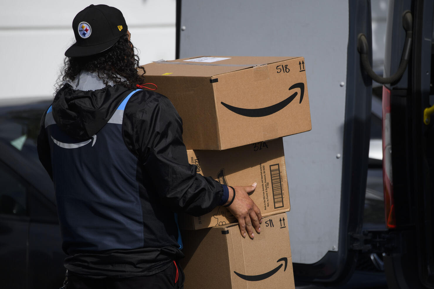 US-IT-EARNINGS-LIFESTYLE-AMAZON