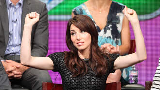 Whitney Cummings Talks Comedy, Pigs, & Bad Dates On 'This Is Paris'