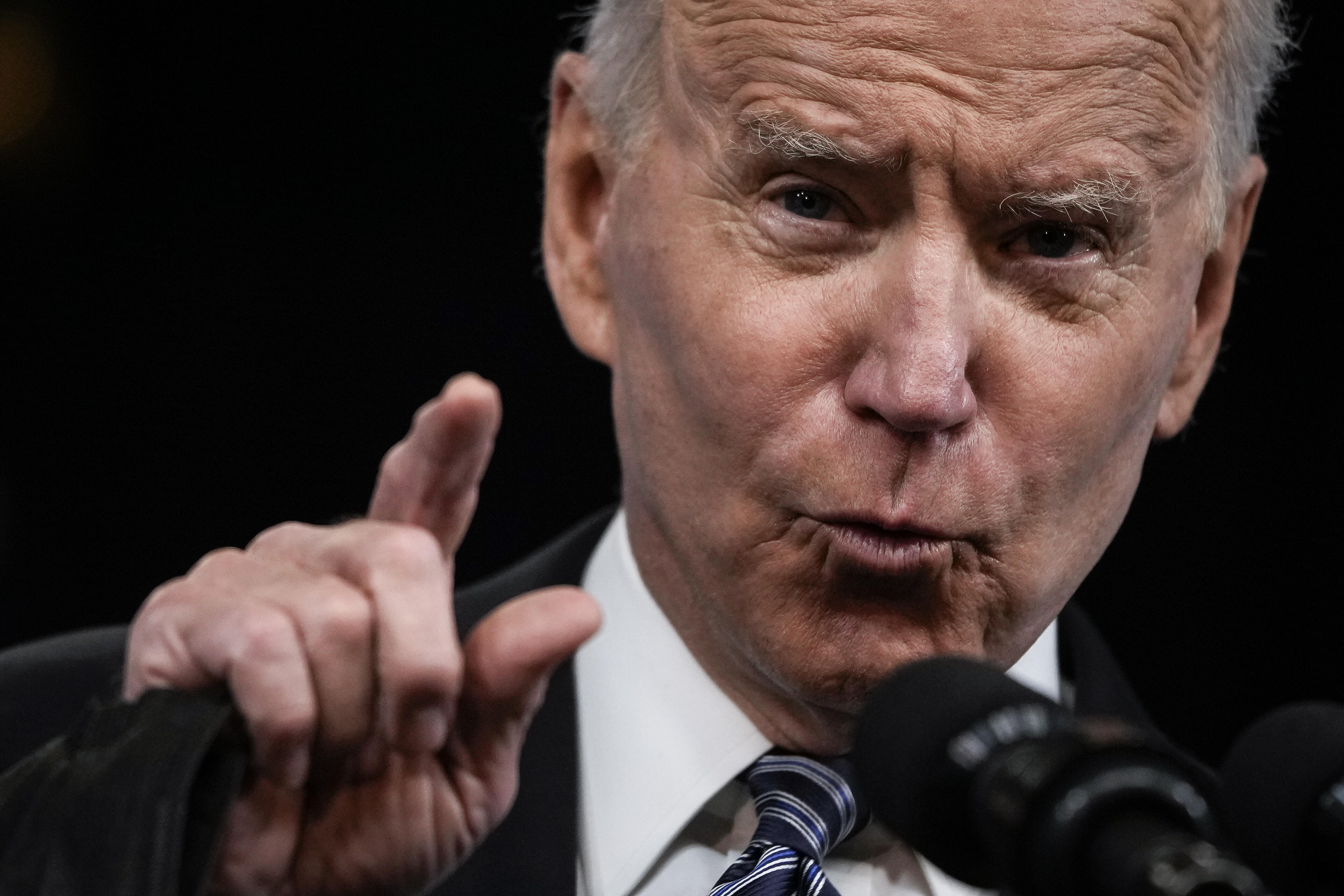 Watch Joe Biden Totally Bomb As A Commencement Speaker | 710 WOR | Mark ...