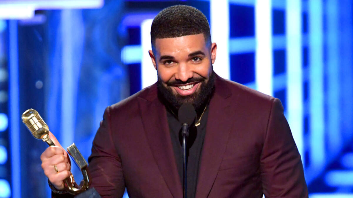 Watch Drake's Full Acceptance Speech For His 