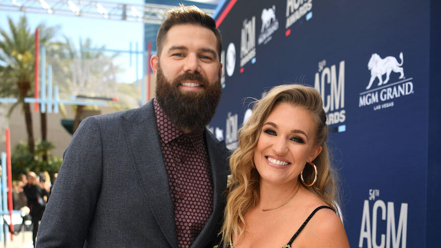 Inside Jordan Davis And His Wife Kristen's Love Story - Country Now