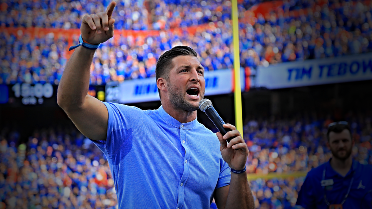 Tebow Polarizes Fans Even in Jacksonville, His Hometown - The New