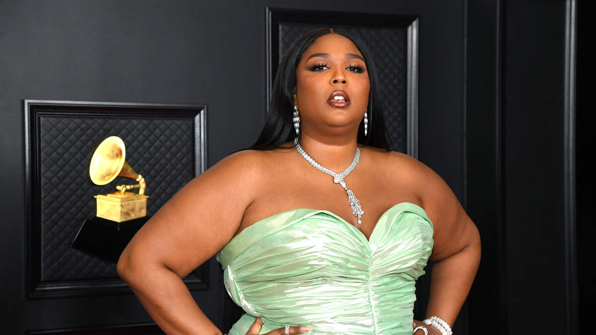 Lizzo Says 'Best Transformations Are Ones Only You Can See' In New