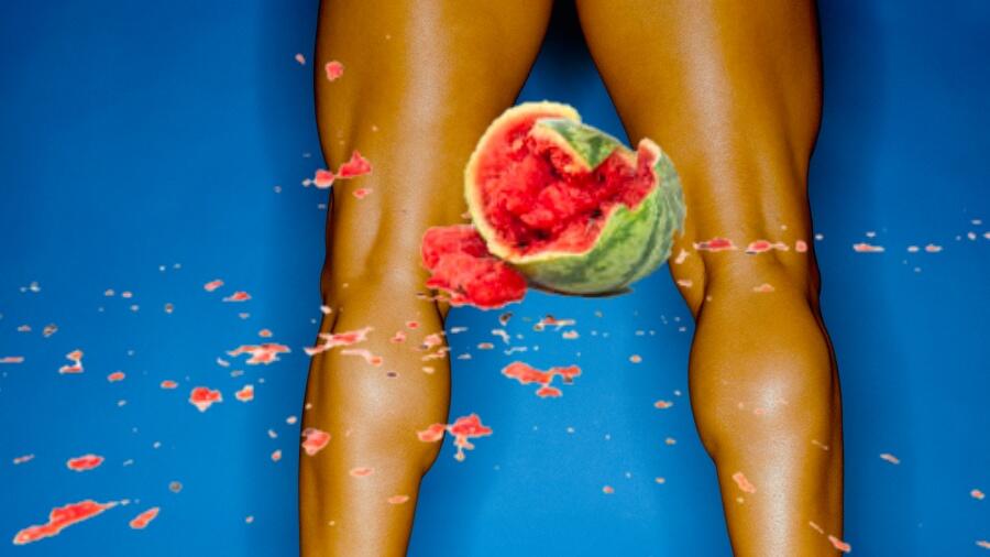 Woman DESTROYS Watermelon Between Her Legs 