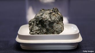 Watch: Display Case Covering Meteorite at Russian Museum Mysteriously Rises