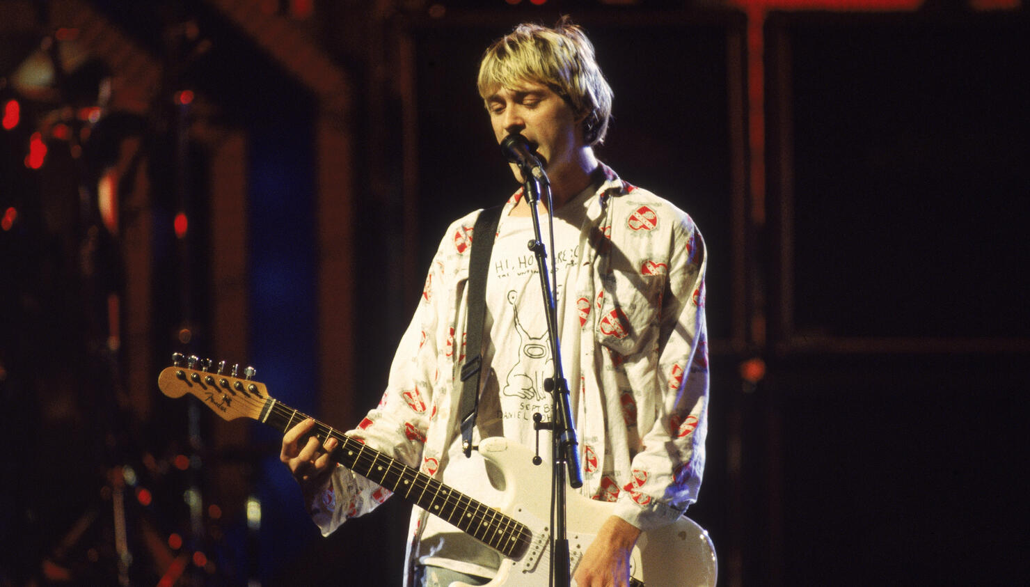 Kurt Cobain Performs At MTV Awards