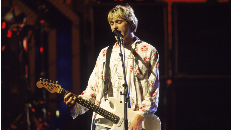 Kurt Cobain Performs At MTV Awards