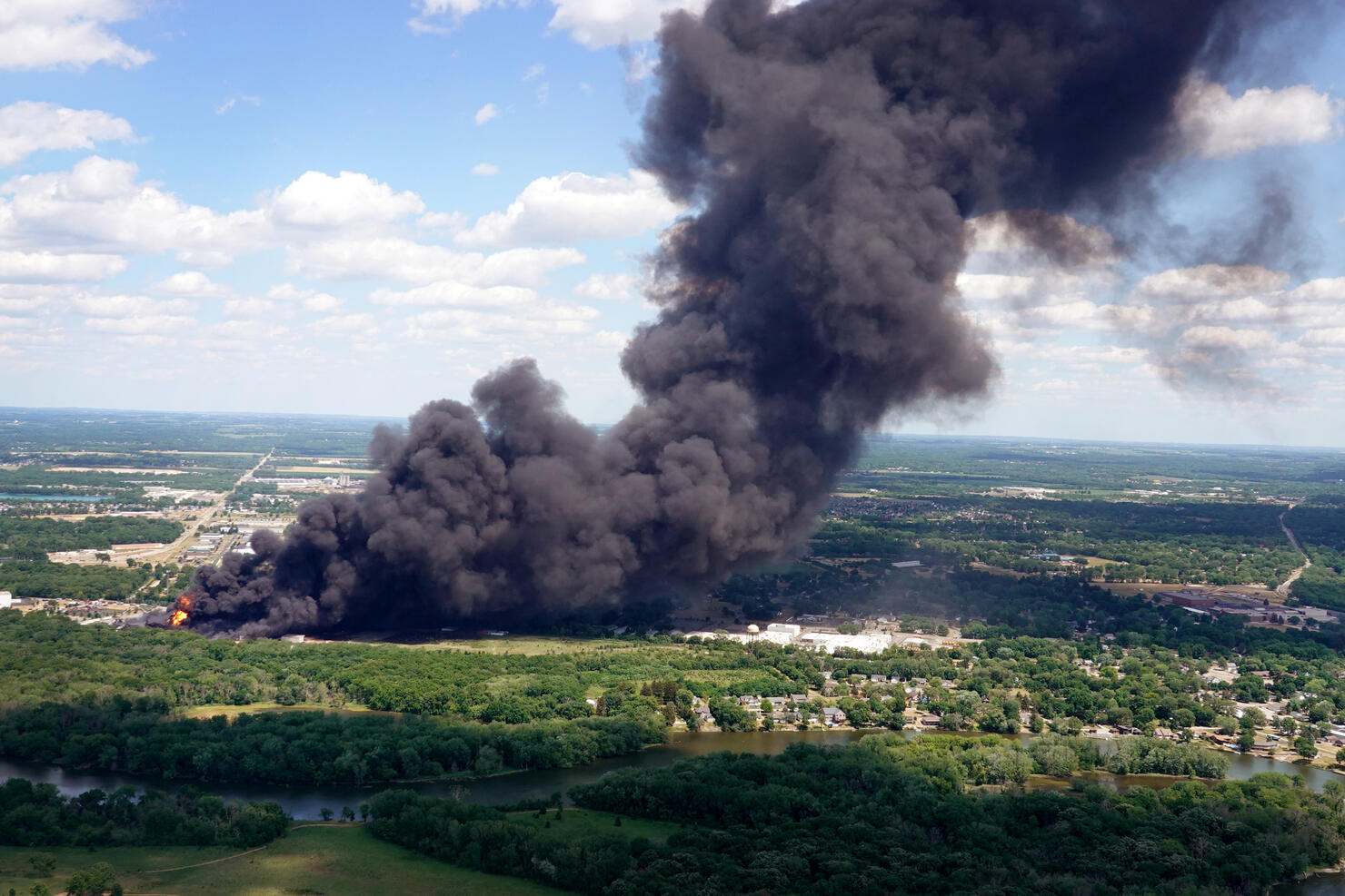 Explosion At Rockton Chemtool Plant Causes Massive Chemical Fire