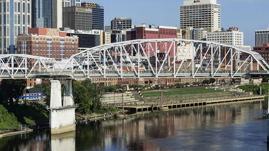 Man Jumps Off Nashville Bridge For The 'Thrill', Tries To Do It Again