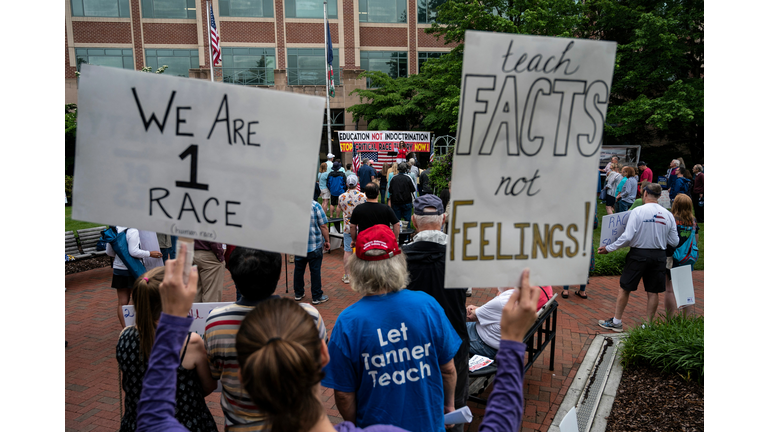 US-EDUCATION-RACISM-POLITICS