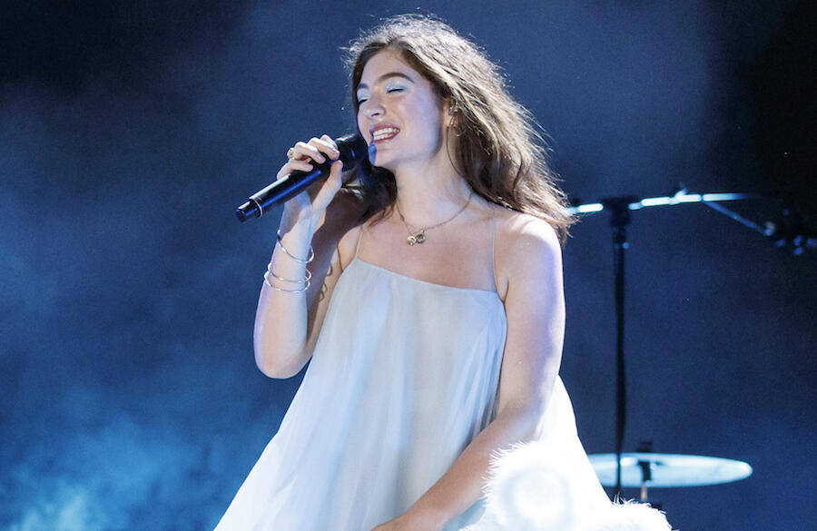 Lorde Just Broke The Internet With Her Cheeky "Solar Power ...