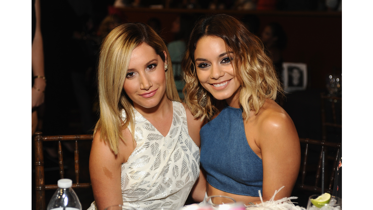 2014 Young Hollywood Awards Brought To You By Samsung Galaxy - Backstage And Audience