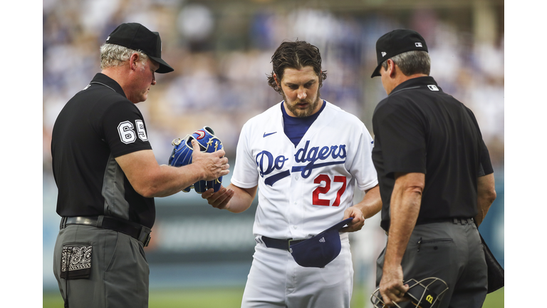 San Francisco Giants v Los Angeles Dodgers