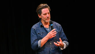 Scott Patterson & Scott Cohen Talk 'Gilmore Girls' & The Art Of Flirting