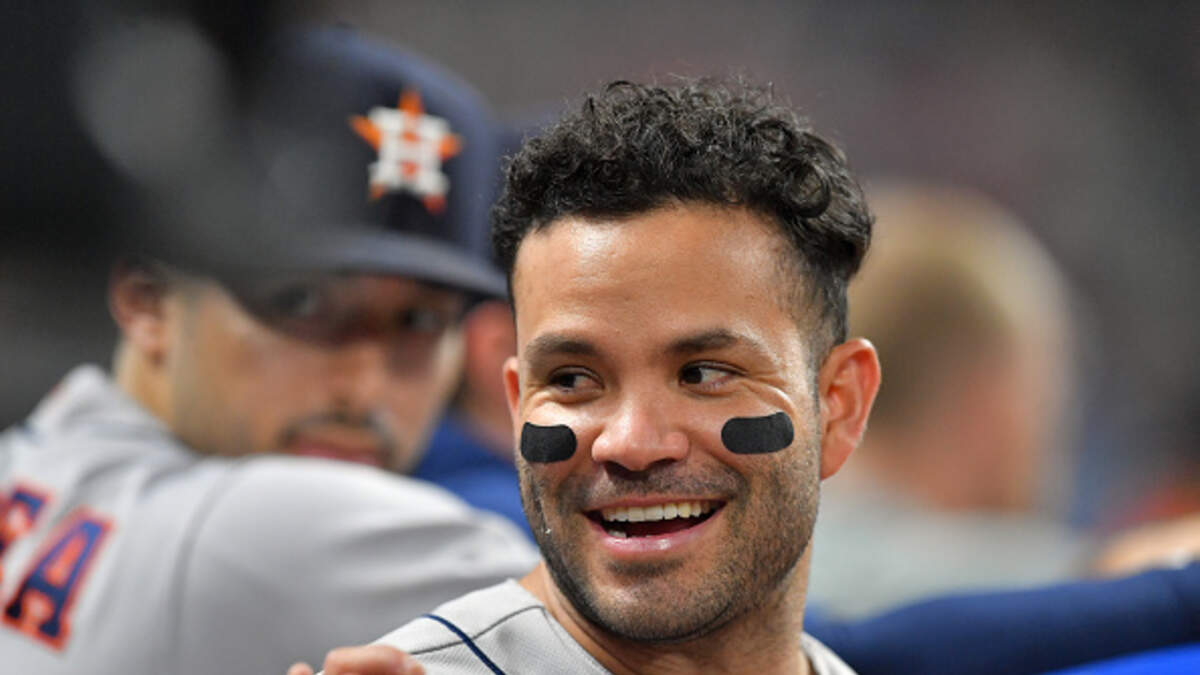 King of Clutch: Late Jose Altuve 3-run homer lifts Astros to Game