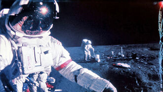 Apollo Moon Missions / Conducting Seances 