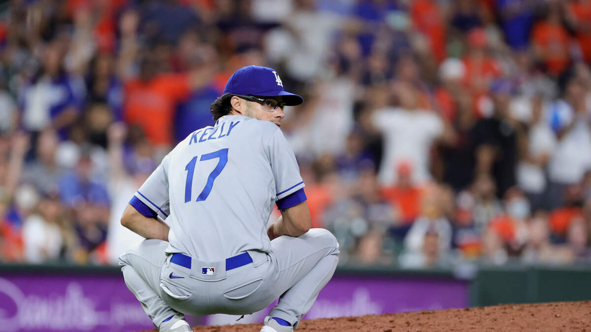 Dodgers Pitcher Joe Kelly Wears Charro Jacket to White House