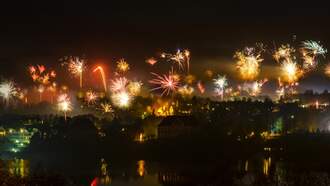 Fireworks So Loud That Las Vegas Neighbors Didn't Hear Fatal Gunshots