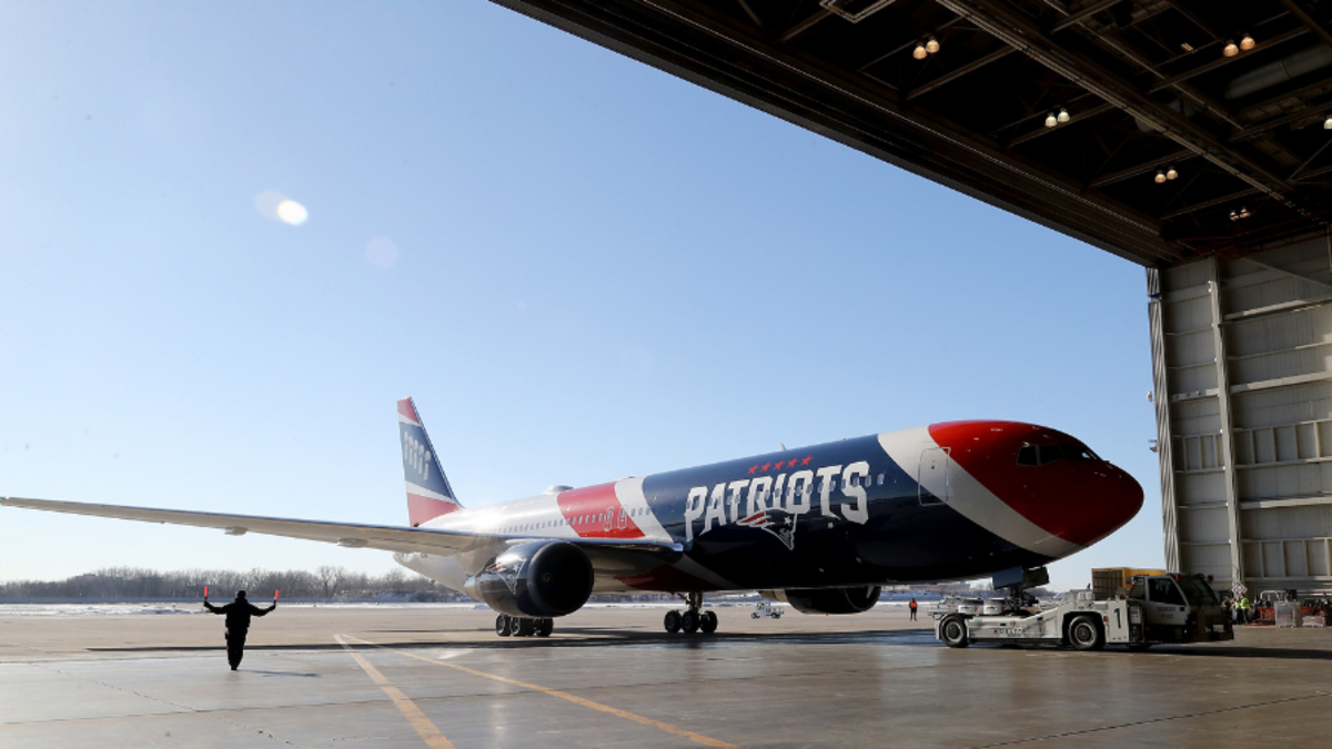 Patriots plane brings South Dakota troops back home