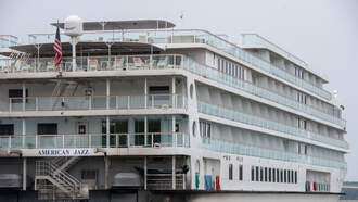 Nashville-Bound Cruise Ship Still Stuck In Kentucky Lake