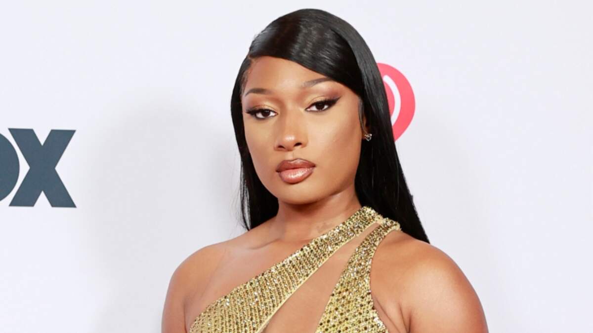 Megan Thee Stallion Becomes First Rapper To Cover 'SI' Swimsuit Issue ...