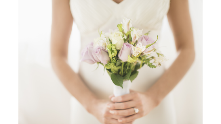 Bride holding bouquet