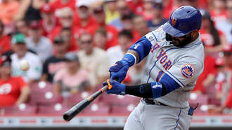 Watch Mets' Jonathan Villar Smash Reds Fan's Cell Phone With Home Run