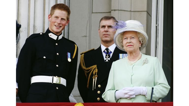 60th Anniversary Of End Of WWII - Buckingham Palace Flypast