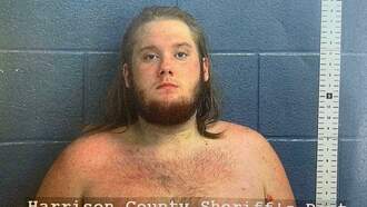 Indiana Neighbors Trap Intruder, Post Facebook Photos Until Cops Show Up