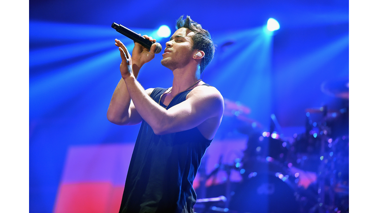 2015 iHeartRadio Music Festival - Night 2 - Show